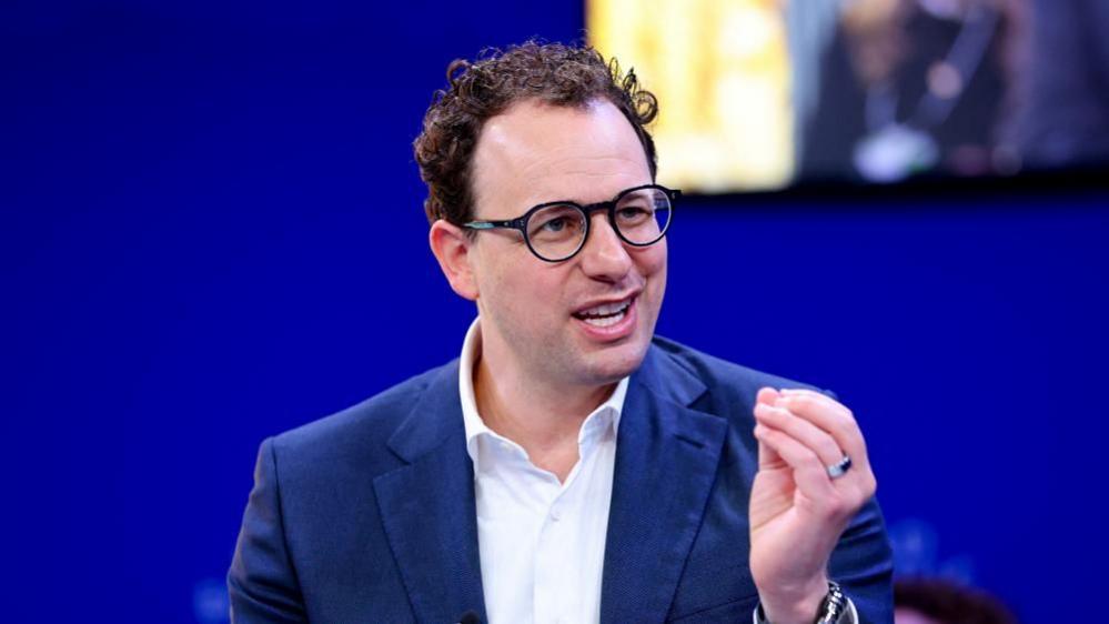 Anthropic CEO calls for a pause in AI development amid rising safety concerns