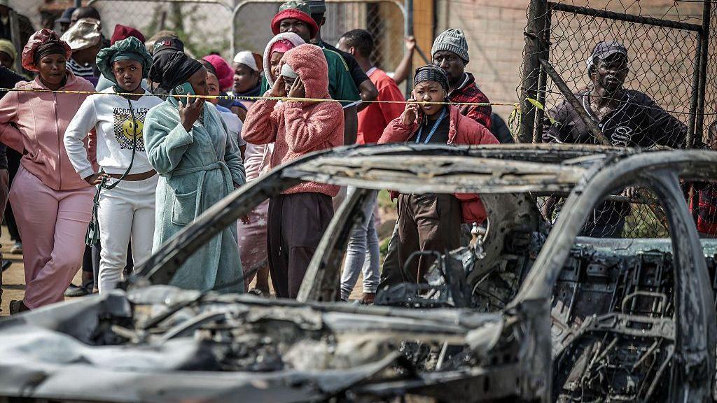 South Africa rocked by 27‑person deaths in two mass shootings