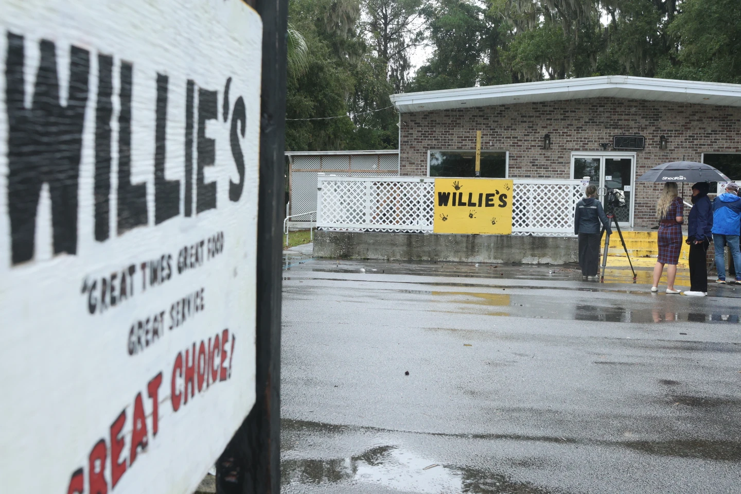 Mass Shooting at South Carolina Bar Leaves Four Dead, Multiple Injured