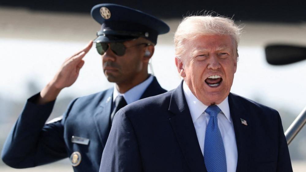 Trump Threatens Hard Sanctions on Iran if Hormuz Strait Remains Closed Amid Falling Oil Prices