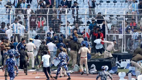Chaos Erupts at Messi Event in Kolkata as Fans Turn Hostile