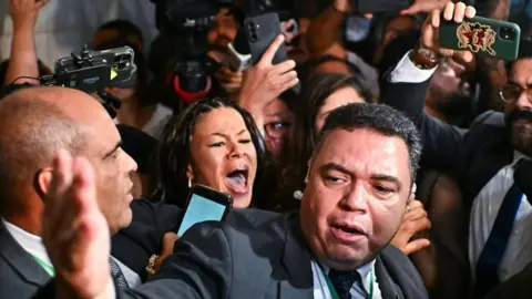 Brazilian Congress Erupts in Turmoil Over Bolsonaro Sentence Reduction