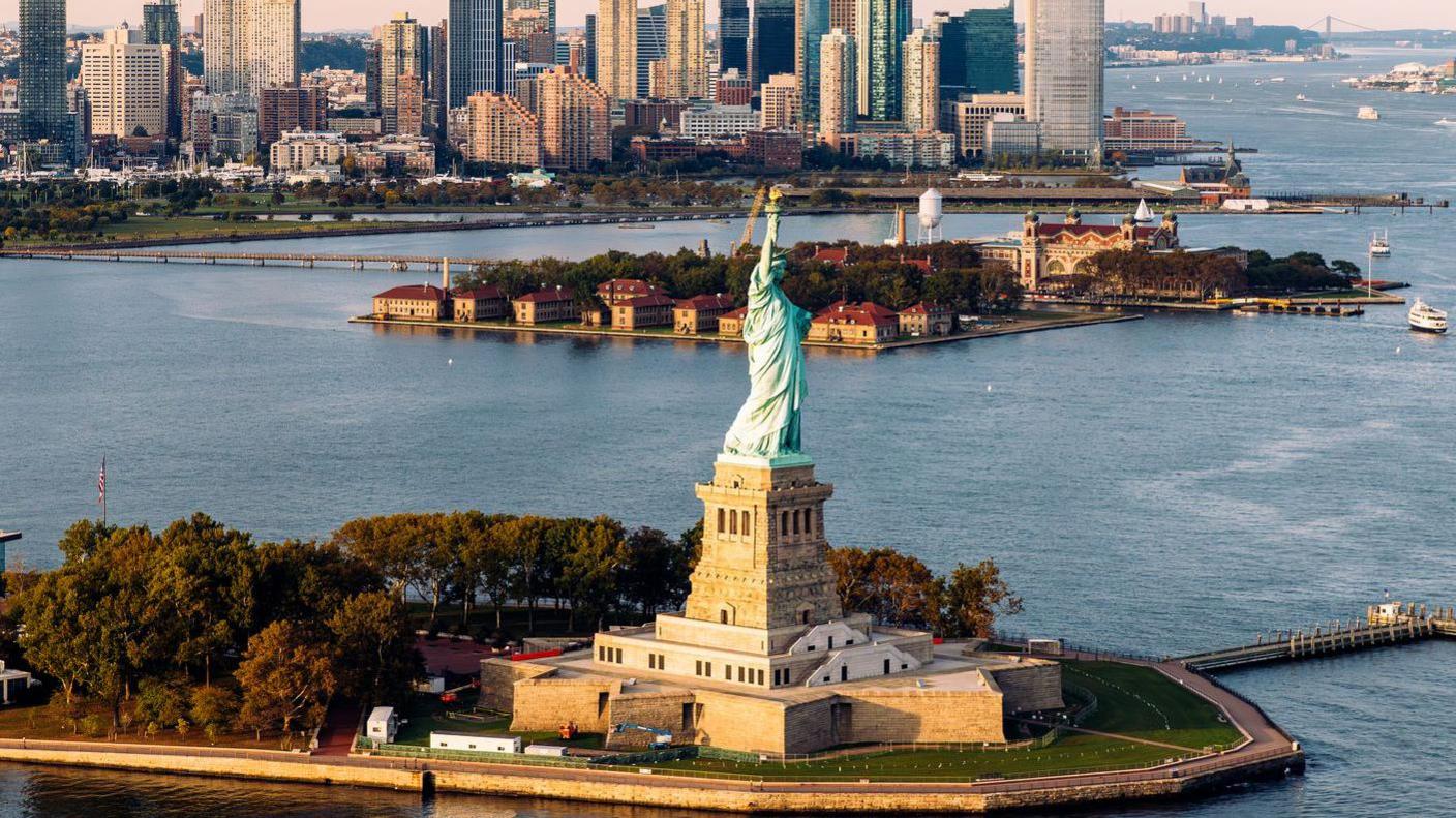 Boat Overturns Near Statue of Liberty, Killing Woman and Baby; Operator Arrested