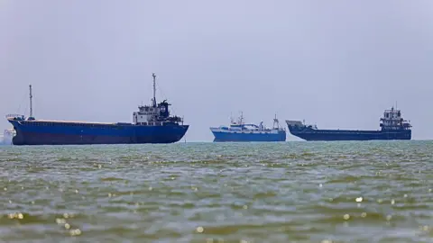Iran Threatens to Close Strait of Hormuz Over Renewed Israel-Lebanon Strikes