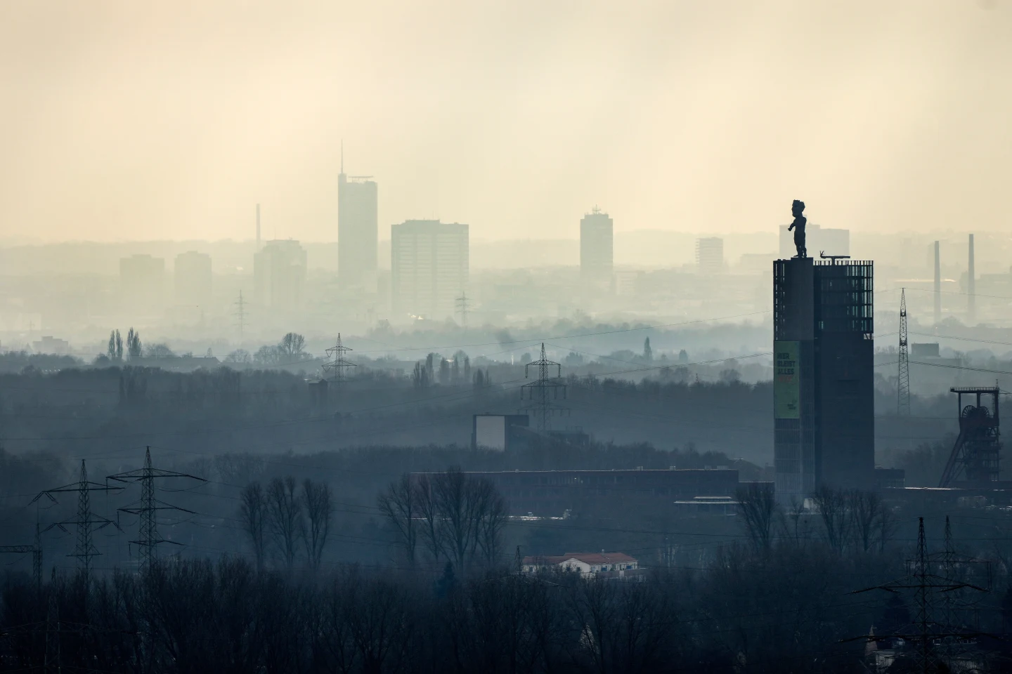 Innovative AI and Satellite Technology to Track Soot Pollution in Neighborhoods
