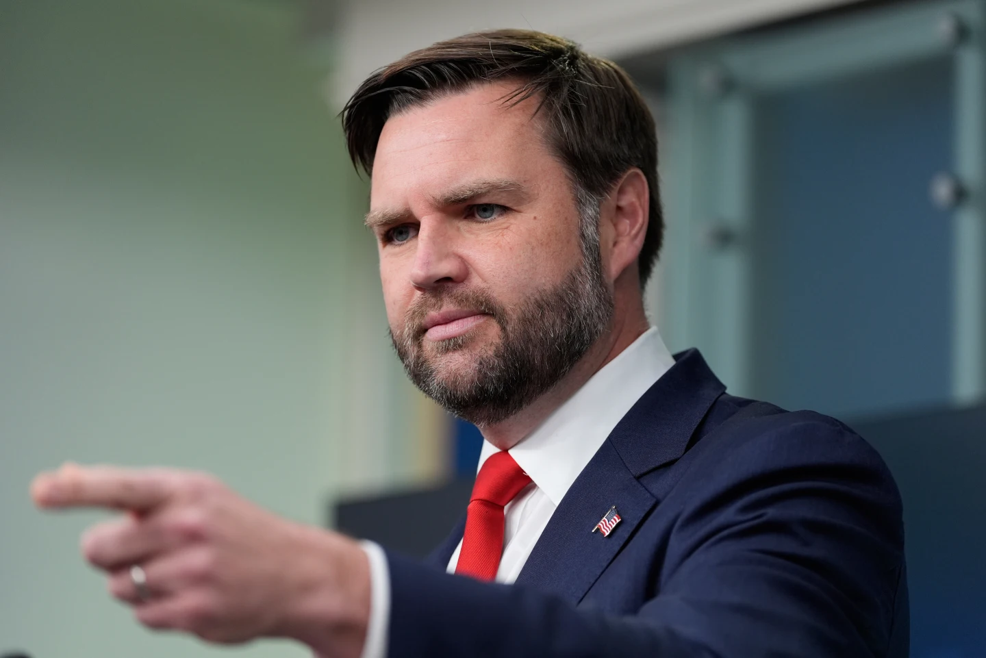 Federal Workforce Cuts Loom as Government Shutdown Continues