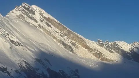 Seven Italian Climbers Remain Missing in Nepal Amid Avalanche Crisis