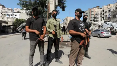 Hamas Reinforces Security Amid Rising Tensions in Gaza