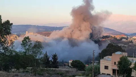 Israeli Air Strikes Target Hezbollah in Southern Lebanon