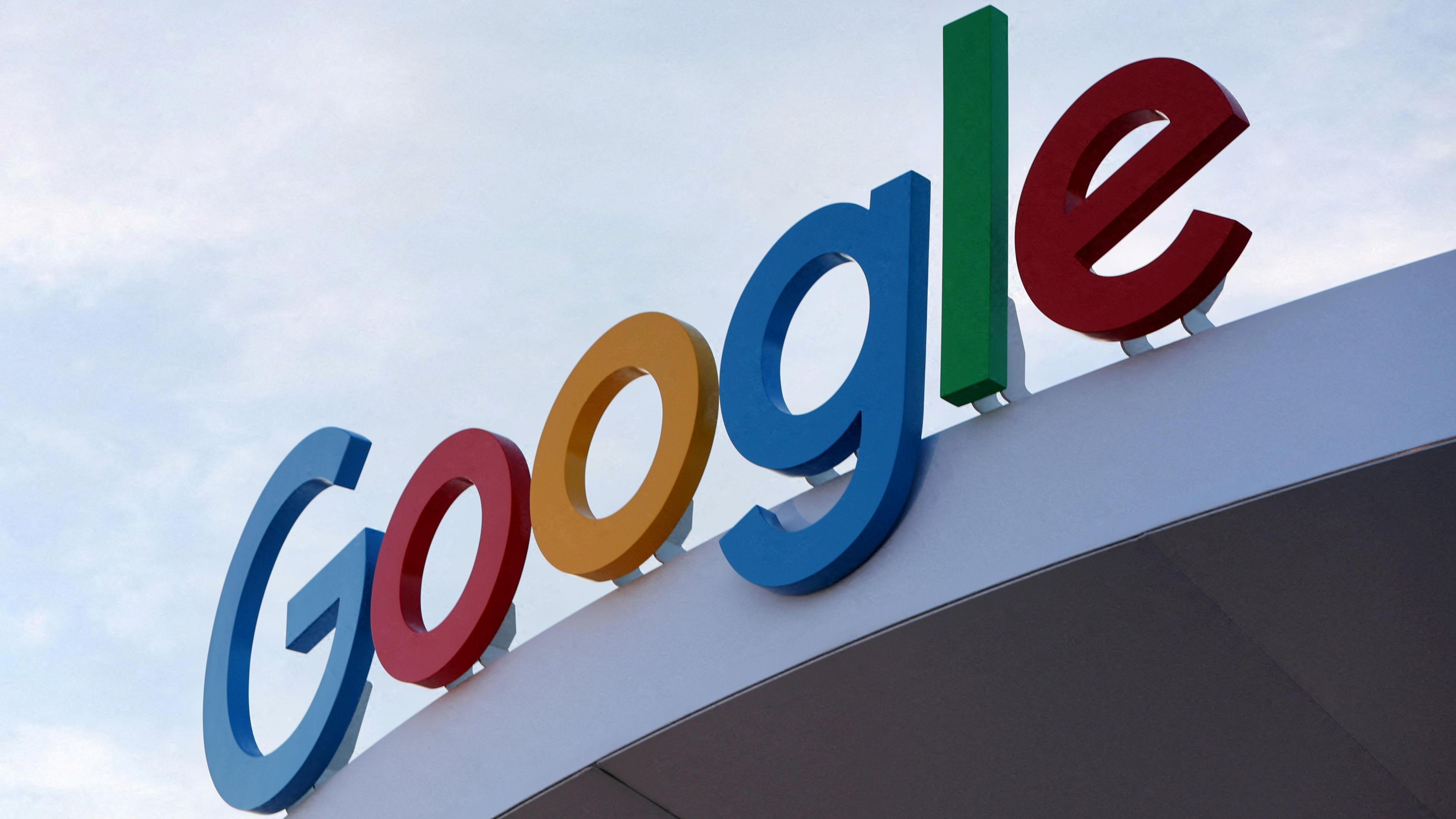 Alphabet’s AI Spending Leaves Google Cash‑Flow in the Red
