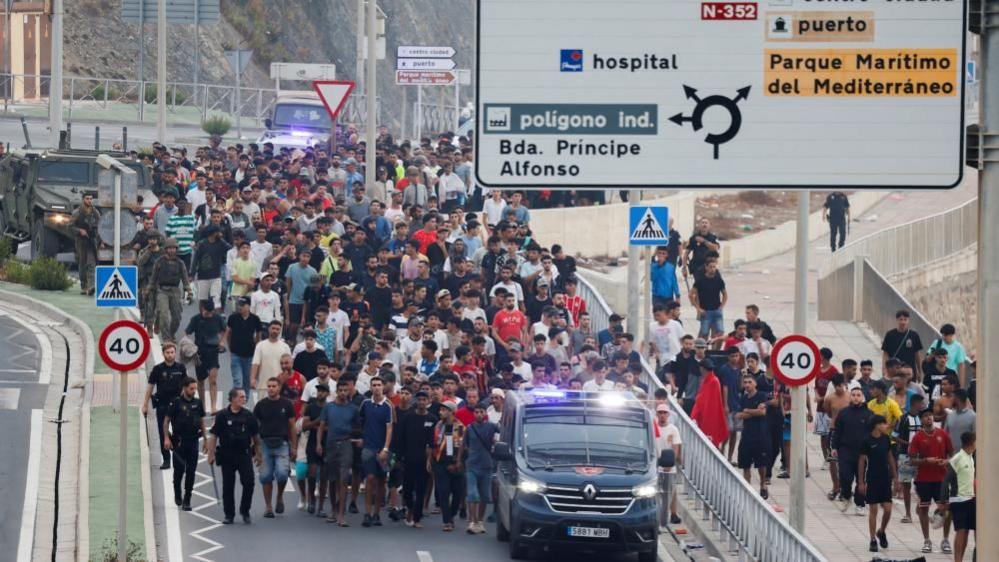 Spain condemns EU’s ‘selfish’ response to Ceuta migrant influx