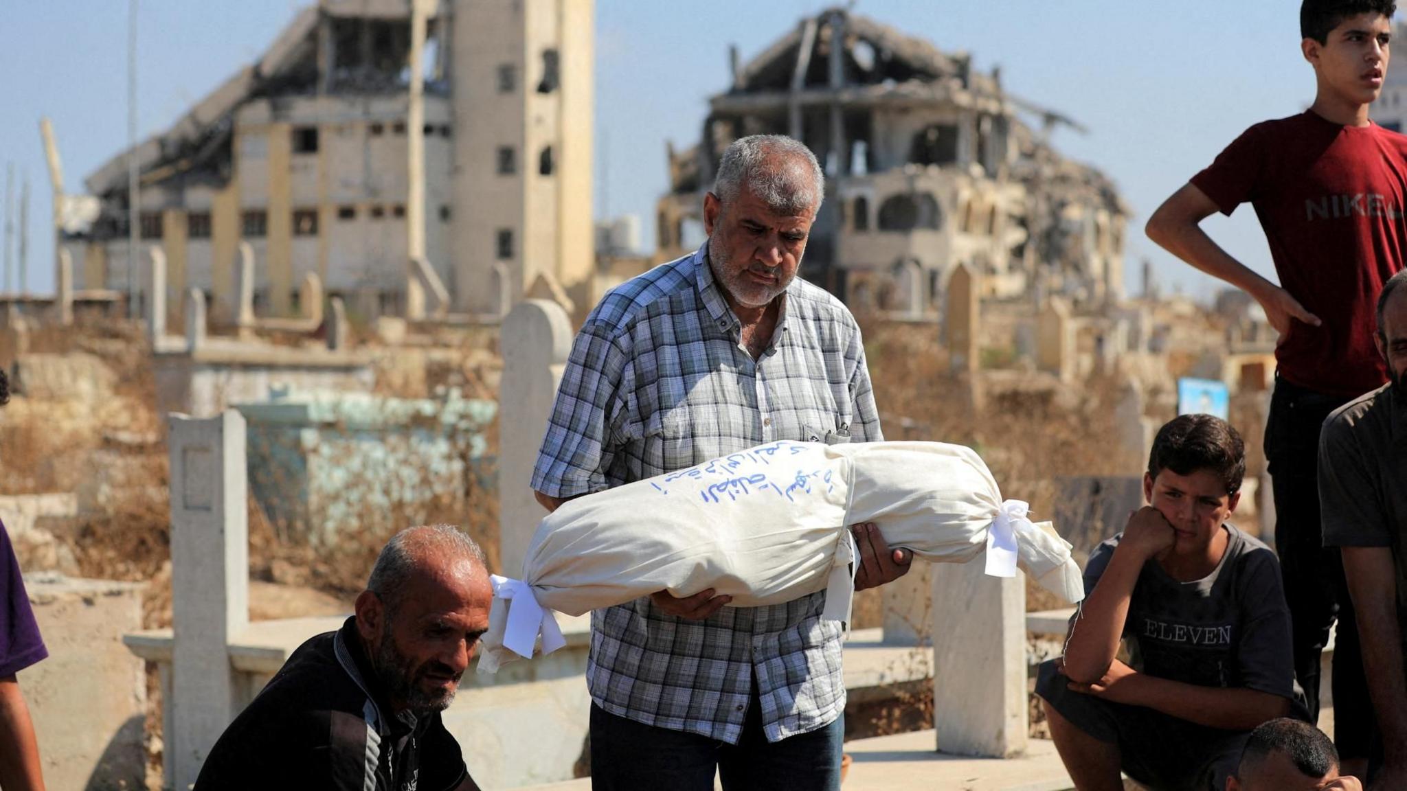 Israeli Air Strike in Gaza City Claims Six Lives