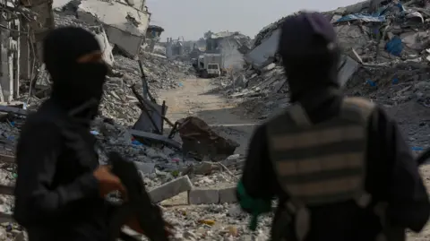 Hamas Returns Coffins of Gaza Hostages as Tensions Persist