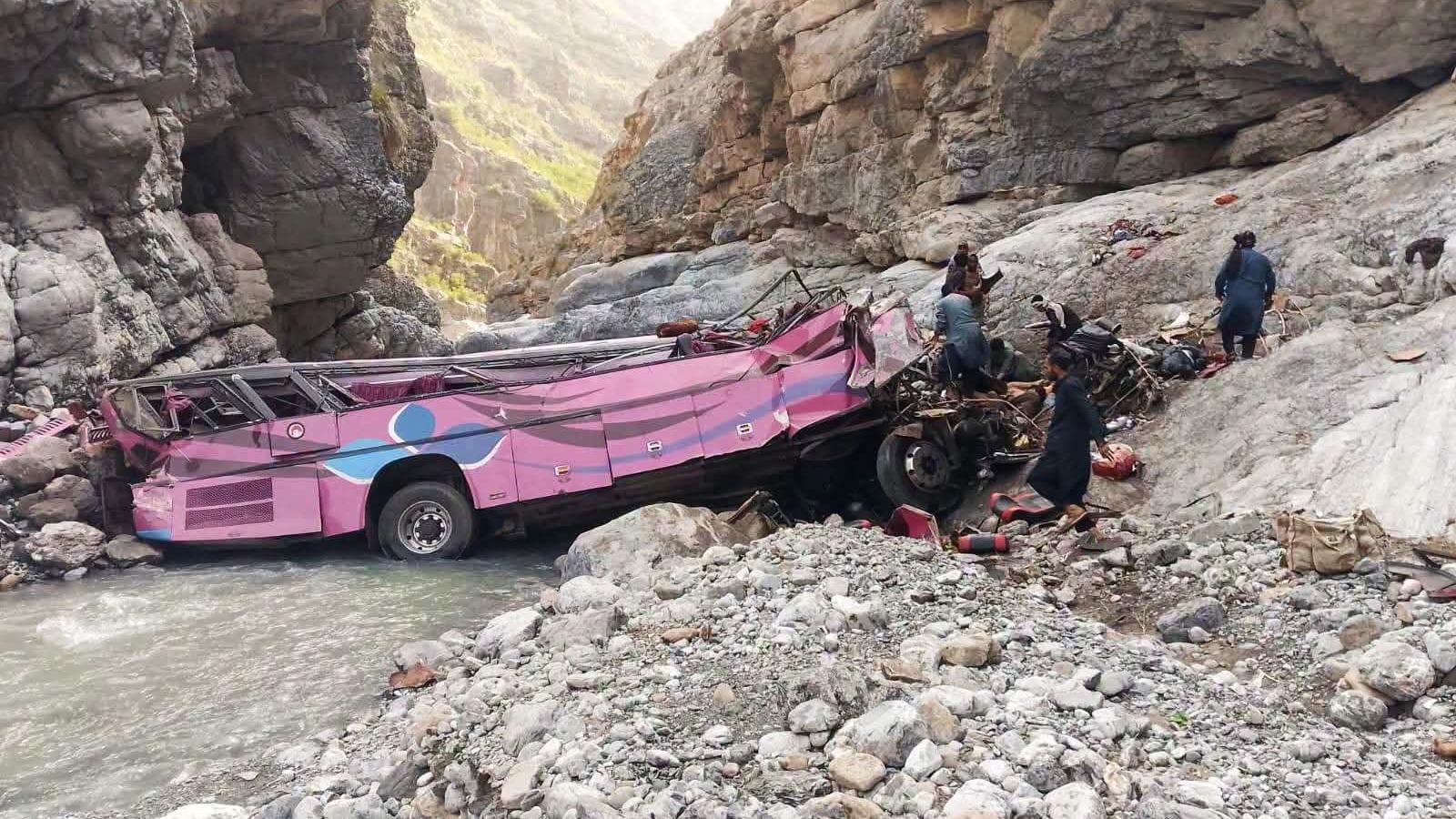 At Least 32 Killed in Pakistan as Overcrowded Bus Falls into Ravine