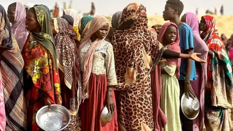UN Urges Safe Passage for Civilians Amid Escalating Sudan Conflict