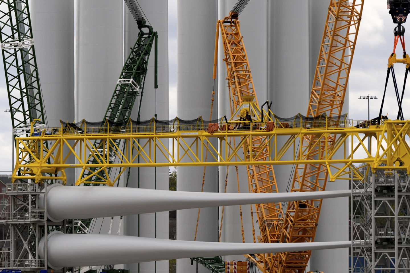 Federal Judge Allows Controversial Offshore Wind Project to Resume