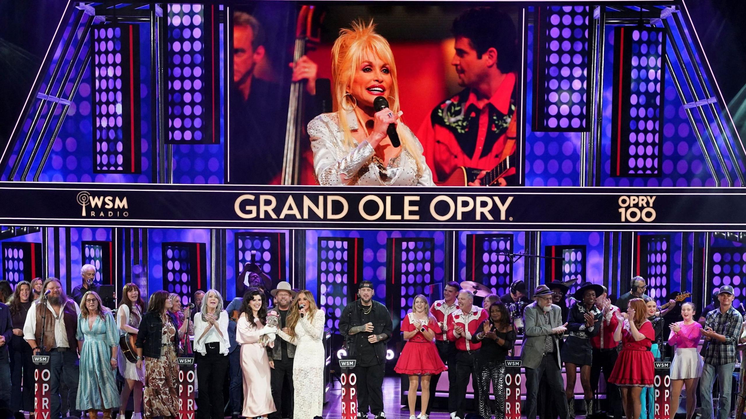 Dolly Parton Laid to Rest in Nashville as Fans Pay Tribute Across Country