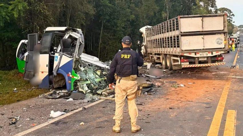 Bus and Lorry Collision in Brazil Claims Over 20 Lives