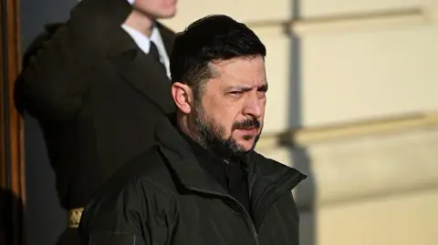 Trump and Zelensky Set to Discuss Resolution of Ukraine Conflict at Davos