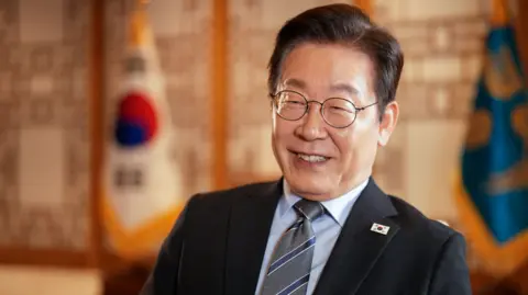 South Korea Supports Trump-Kim Nuclear Freeze Deal, Says President Lee Jae Myung