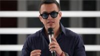 Ecuadorian President Daniel Noboa alleges a foiled assassination attempt involving poison-laden chocolate and jam amidst ongoing civil unrest related to fuel prices.
