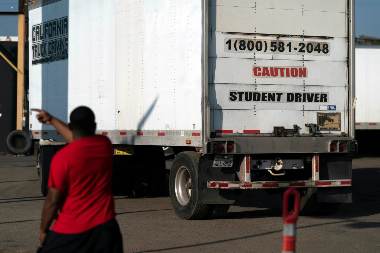 Government Moves to Enforce Trucking Standards Amid Immigrant Driver Concerns
