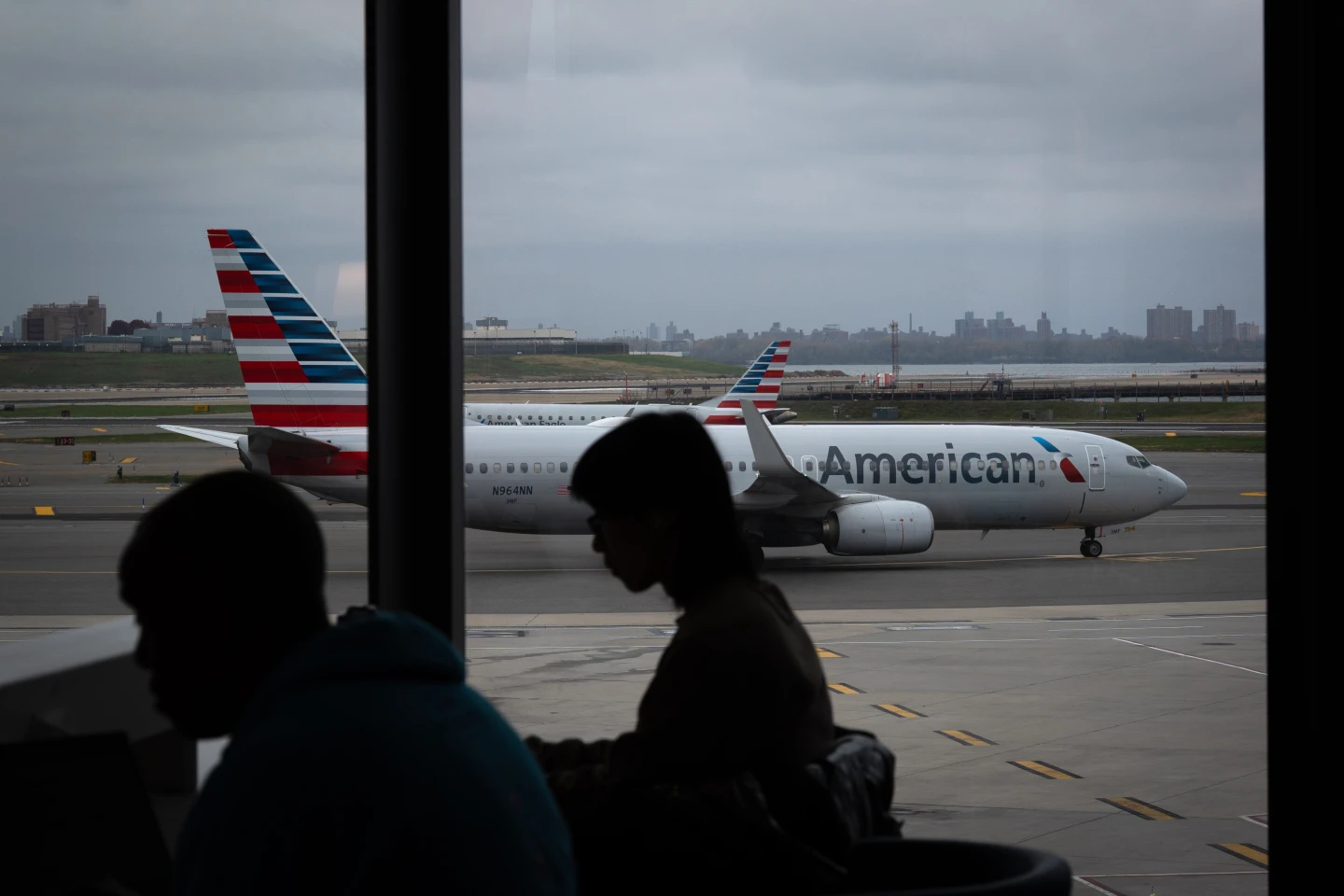 Air Travel Woes Intensify as Government Shutdown Persists