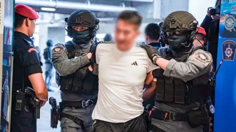 Thailand Extradites Scammer She Zhijiang to China