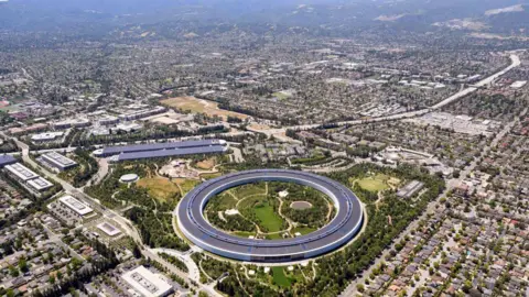 Silicon Valley Braces for Potential AI Bubble Burst Amidst Skepticism