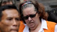 Lindsay Sandiford, a British grandmother, has returned to the UK after being on death row in Indonesia for over a decade, following a drug trafficking conviction. Her release was secured under humanitarian conditions due to her deteriorating health.