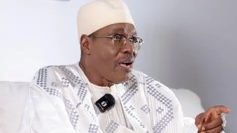 Cameroon’s Opposition Leader Declares Victory Amidst Election Controversy