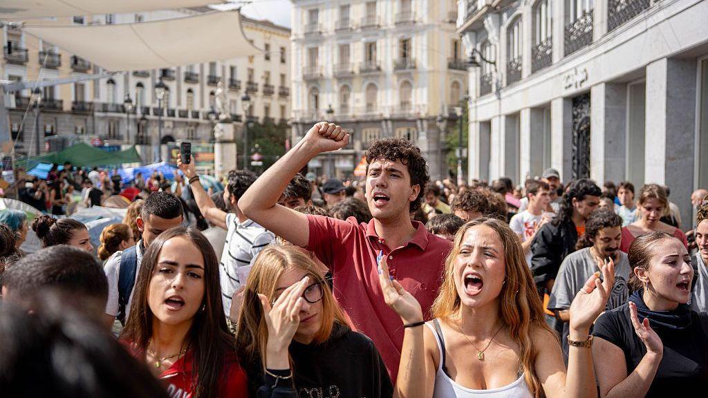 Spain Slaps Temporary Eviction Ban After 87‑Year‑Old Woman’s Forced Removal