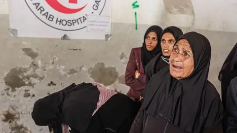 Tragic Incident in Gaza: Israeli Shelling Kills Eleven Family Members