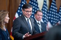 Senate Fails to Pass Bills to Support Federal Workers Amid Government Shutdown