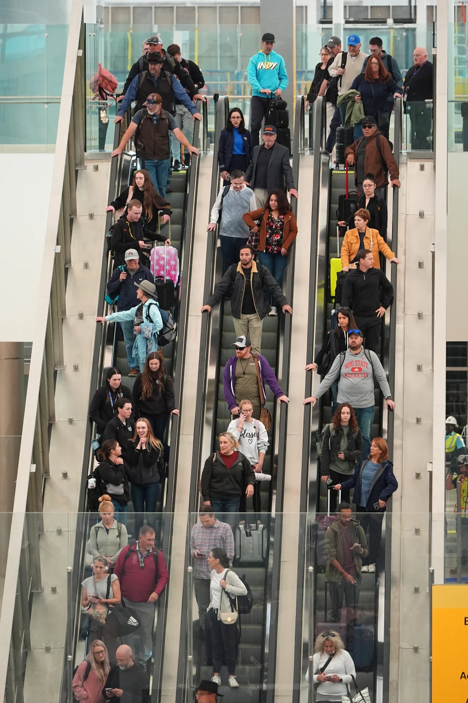 U.S. Flight Cancellations Surge Amid Government Shutdown