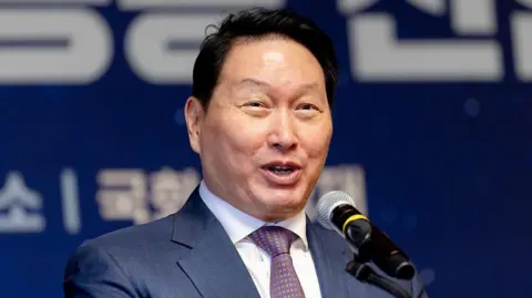 South Korean Tycoon Chey Tae-won Avoids $1 Billion Divorce Settlement in Landmark Ruling