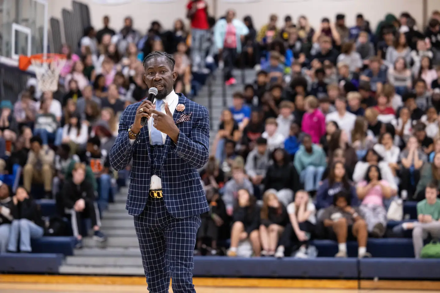Des Moines Superintendent's Potential Conflict of Interest Raises Eyebrows Amid Immigration Arrest