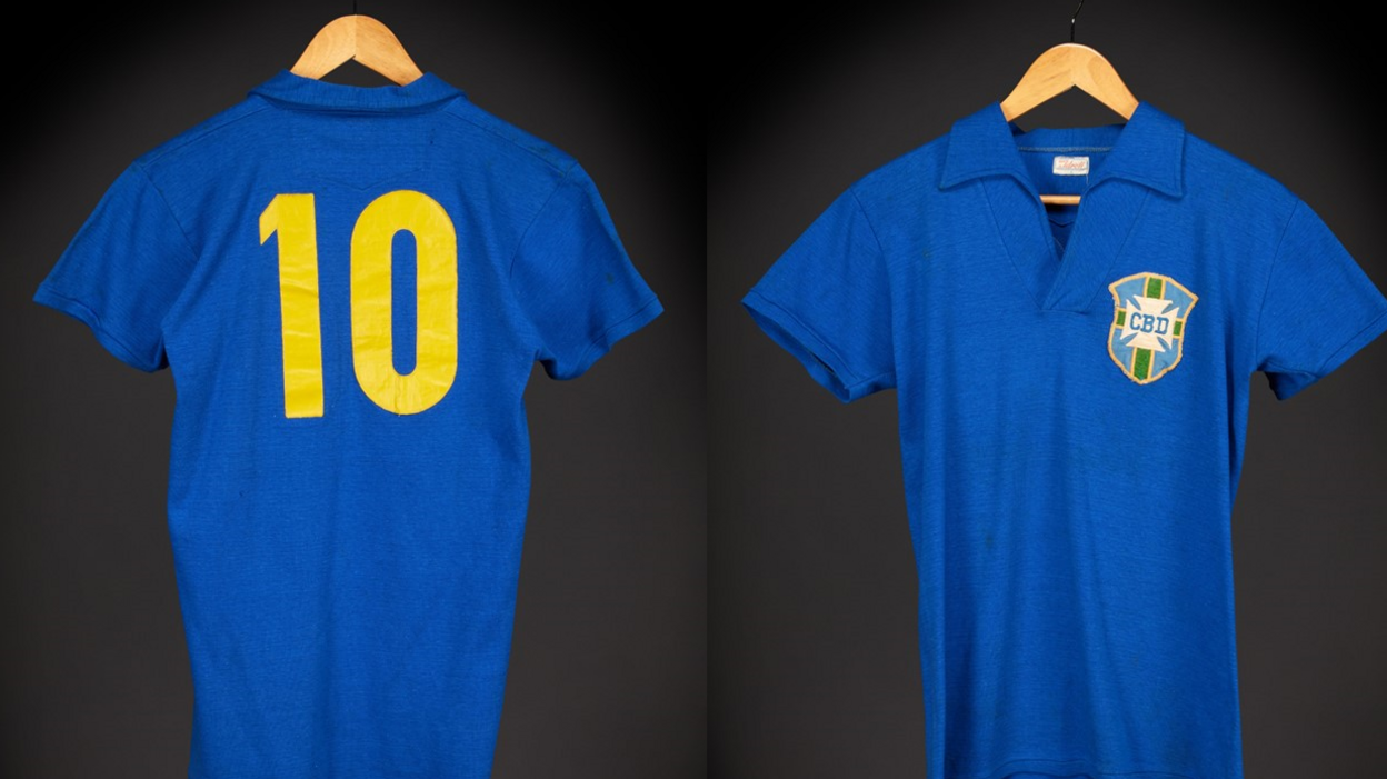 Pele's 1958 World Cup Final Jersey Sells for $4.9 Million