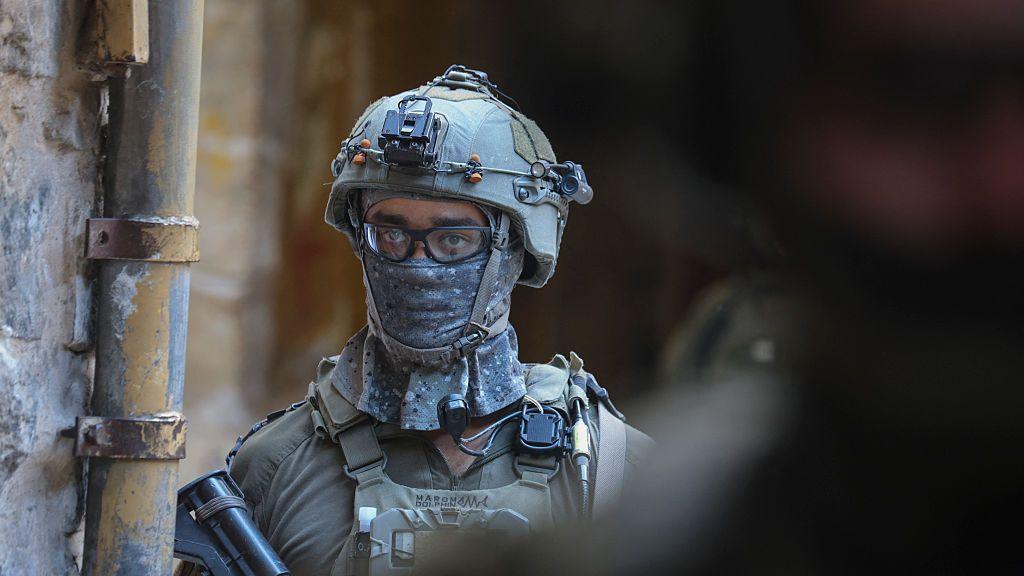 Israeli soldier in Old City of Hebron