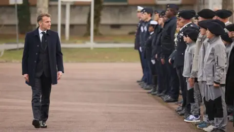 France Reinstates Limited Military Service Amid Rising Tensions with Russia