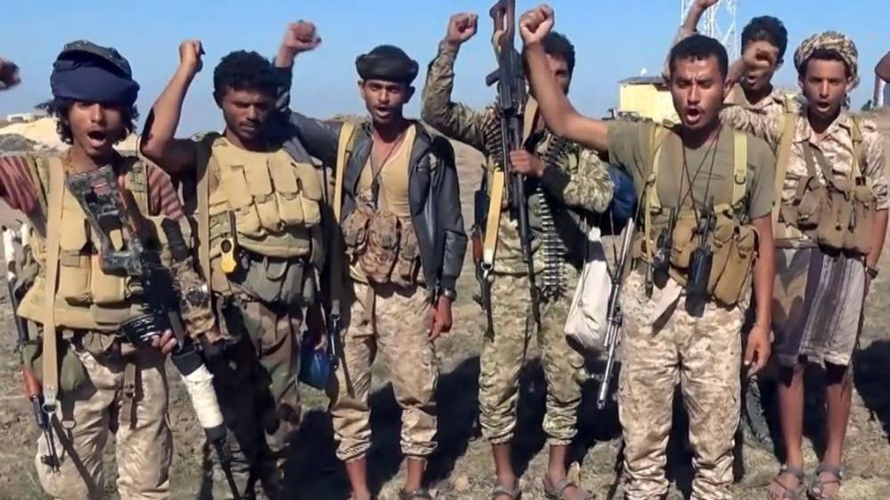 Houthi Missile Attacks Kill Three Saudis at Riyadh Airport