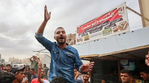 Palestinian Communities Experience Mixed Emotions Following Ceasefire Agreement