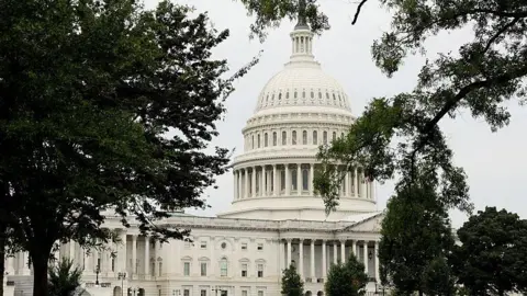 US Government Shutdown Approaches as Political Deadlock Persists