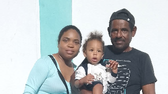 Aunt Reunited with Trapped Boy, Hopes for Parents Still Missing