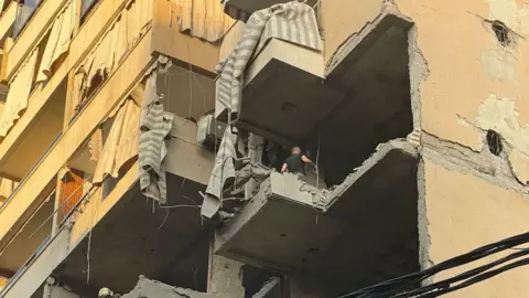 Israel Strikes Hezbollah Leader in Beirut, Igniting Tensions