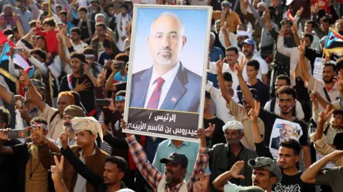 Tensions Escalate in Yemen as Separatist Leader Charged with Treason