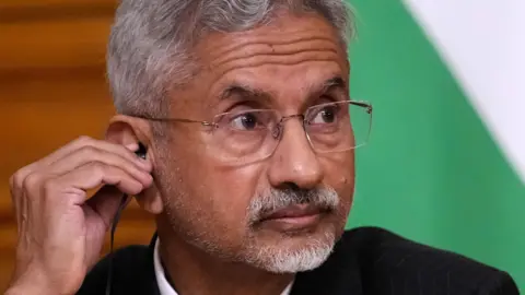 India Appeals Against New $100,000 H-1B Visa Fee Amidst Humanitarian Concerns