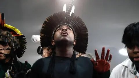 UN Climate Talks End Without Strong Fossil Fuel Commitments