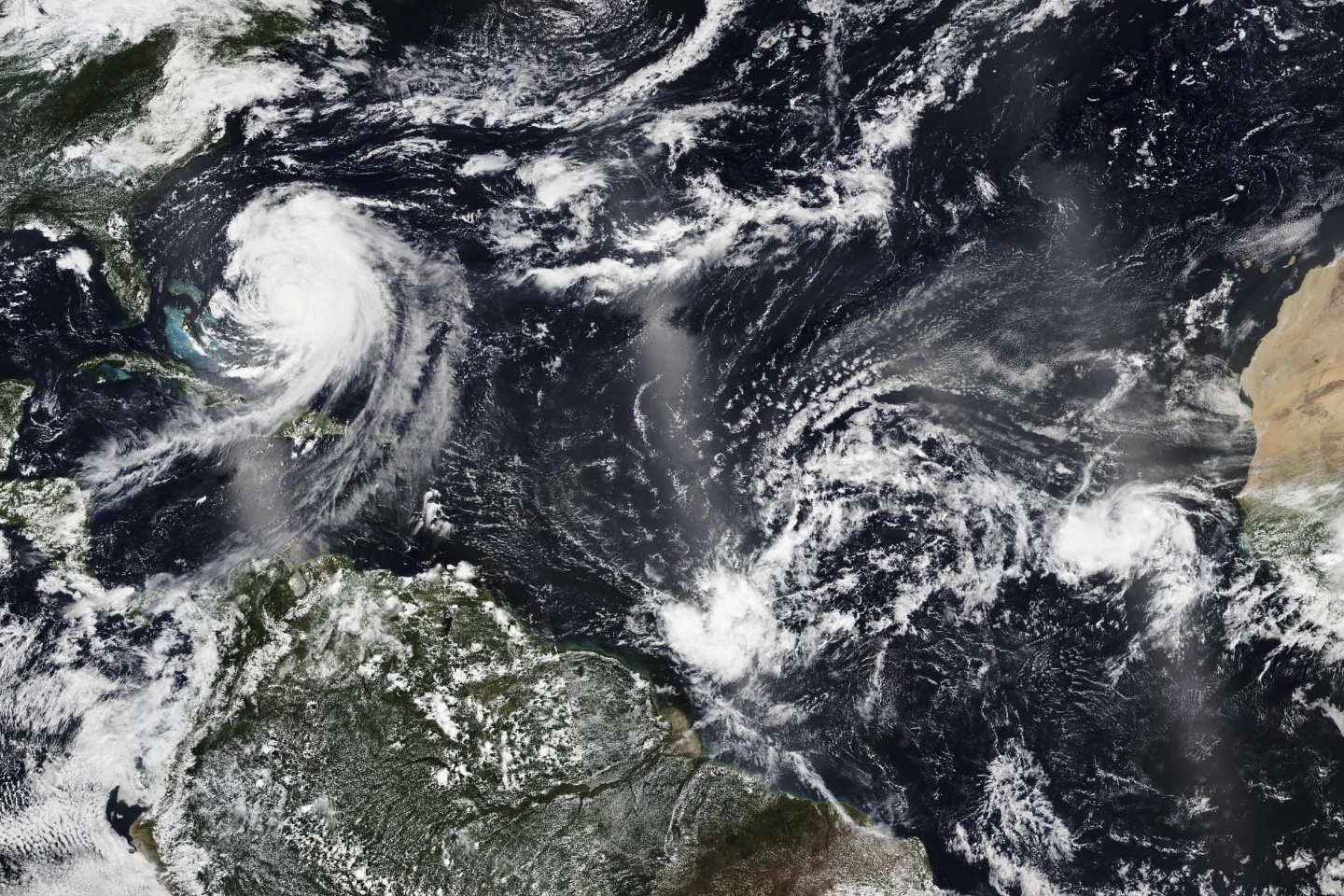 Unprecedented Lull in Atlantic Hurricane Activity Amid Peak Season