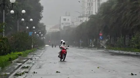 Typhoon Kalmaegi Strikes Vietnam After Devastating Philippines